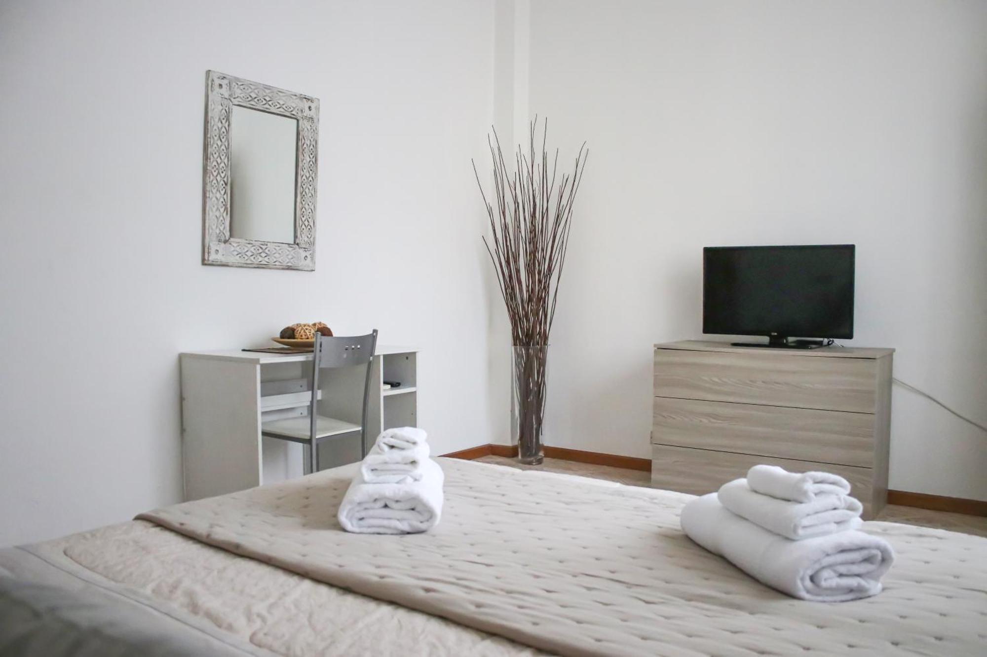 Bed and Breakfast Sm Hospitality Laghi Reggio nell'Emilia Esterno foto